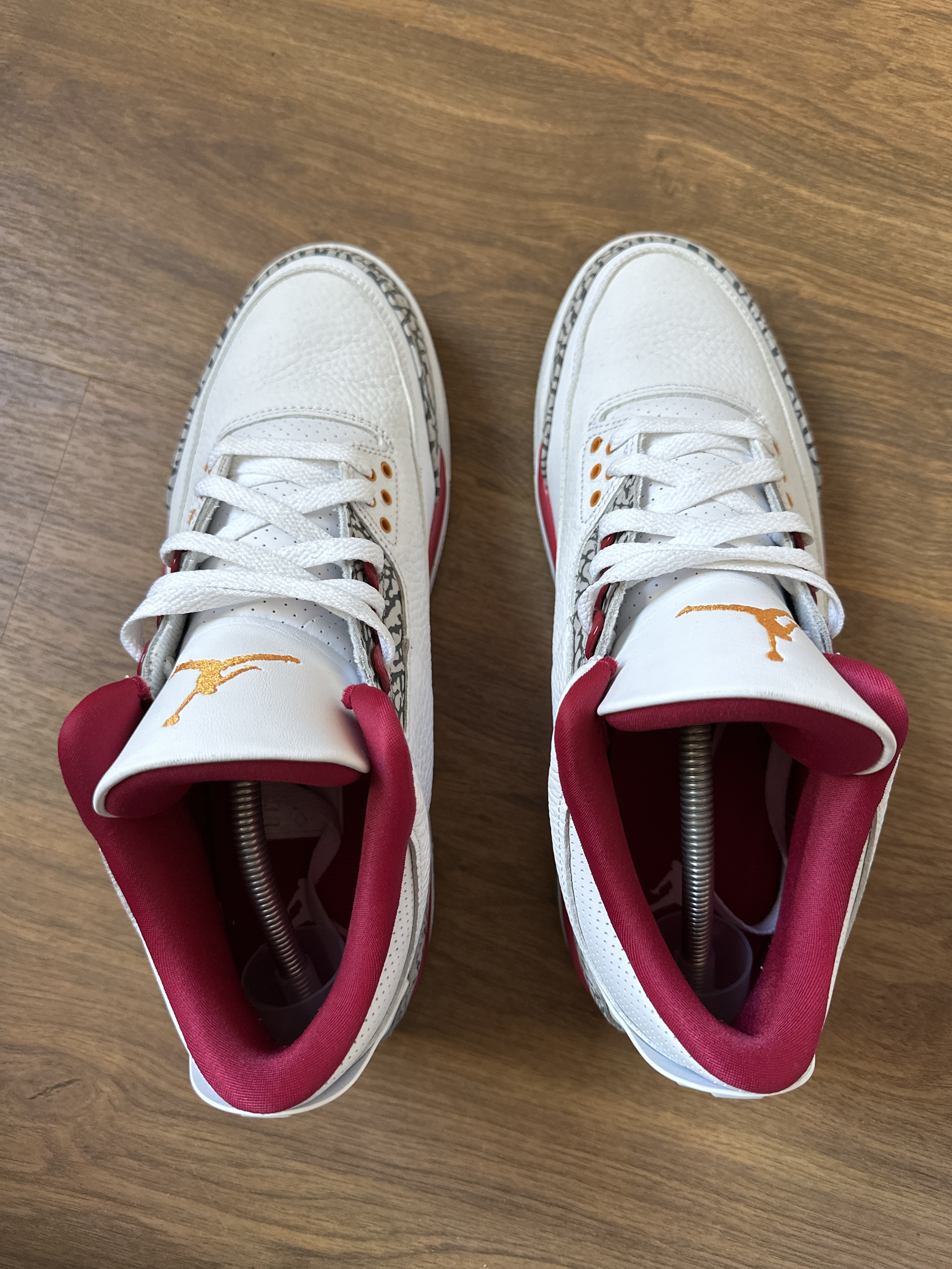 Air Jordan 3 Retro 'Cardinal Red' (2022) photo 3