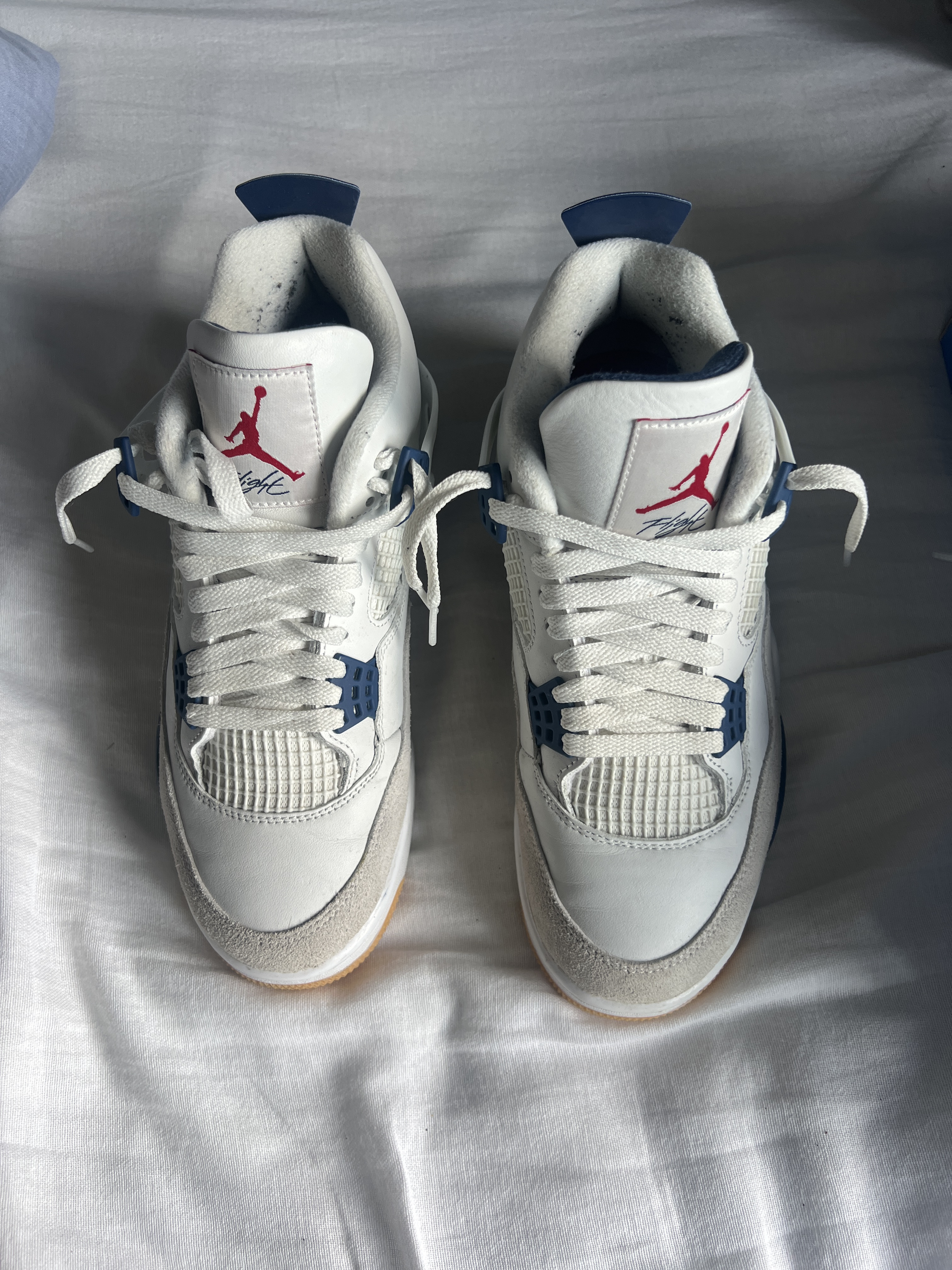 Nike SB x Air Jordan 4 'Navy' (2025) photo 3