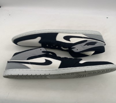 Air Jordan 1 Mid SE WMNS 'Canvas' (2023) photo 3