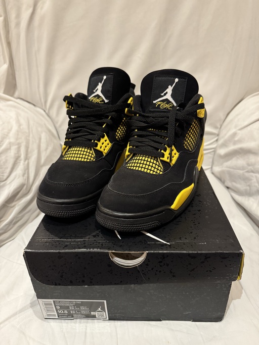Air Jordan 4 'Thunder' (2023)