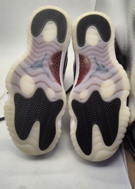 Air Jordan 11 XI Retro 72-10 photo 5