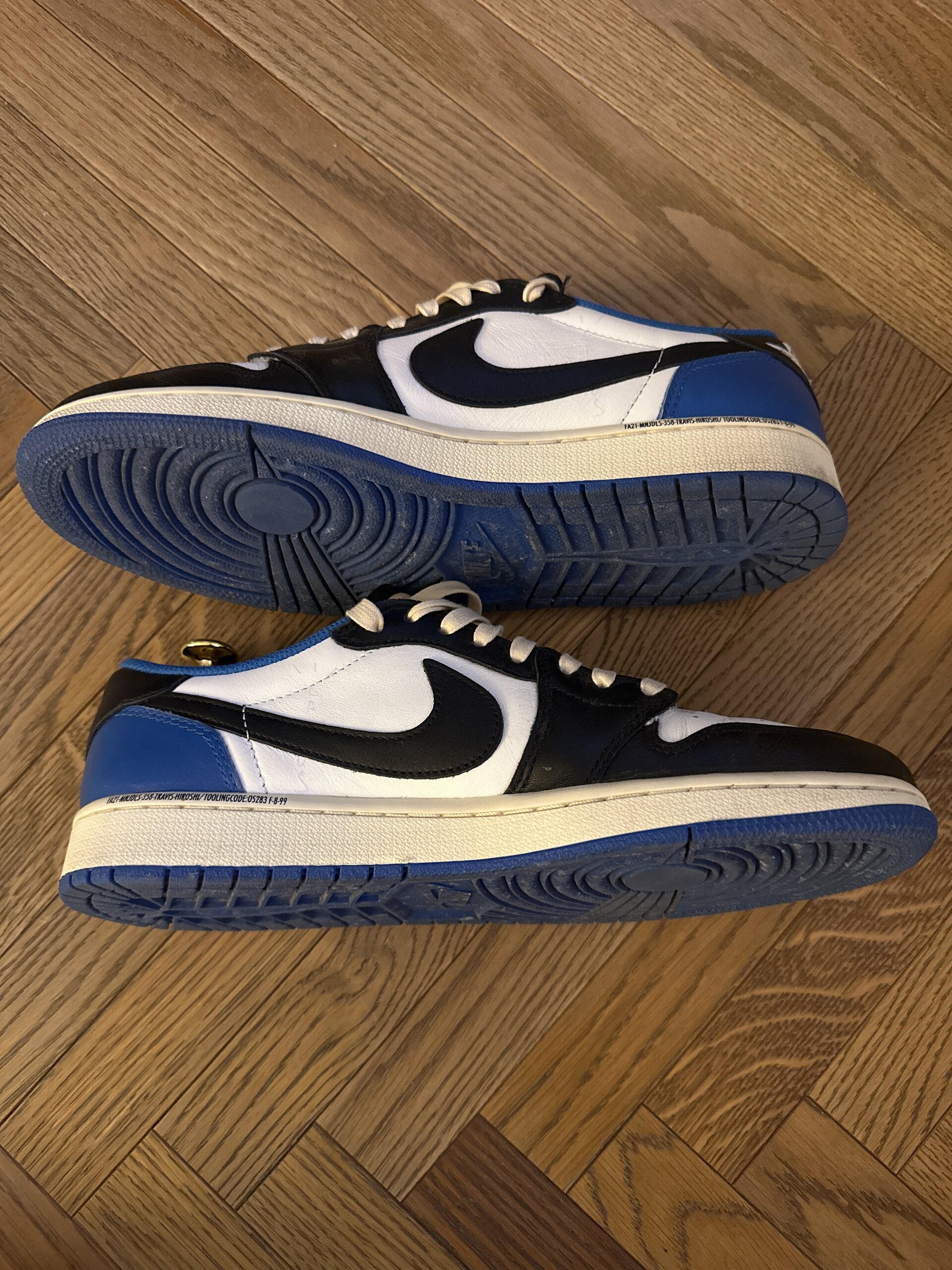 Air Jordan x Fragment x Travis Scott 1 Low 'Design' (2021) photo 2