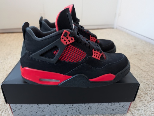 Air Jordan 4 Retro 'Red Thunder' (2022)