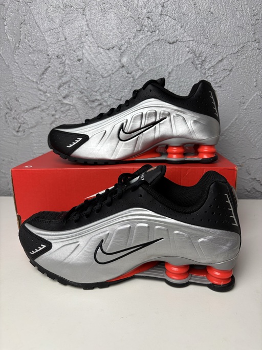 Nike Shox R4 GS 'Metallic Silver Black' (2025)