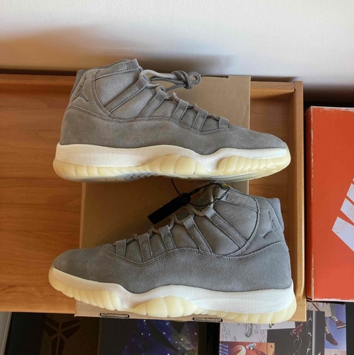 Air Jordan 11 Grey Suede Premium (2016)