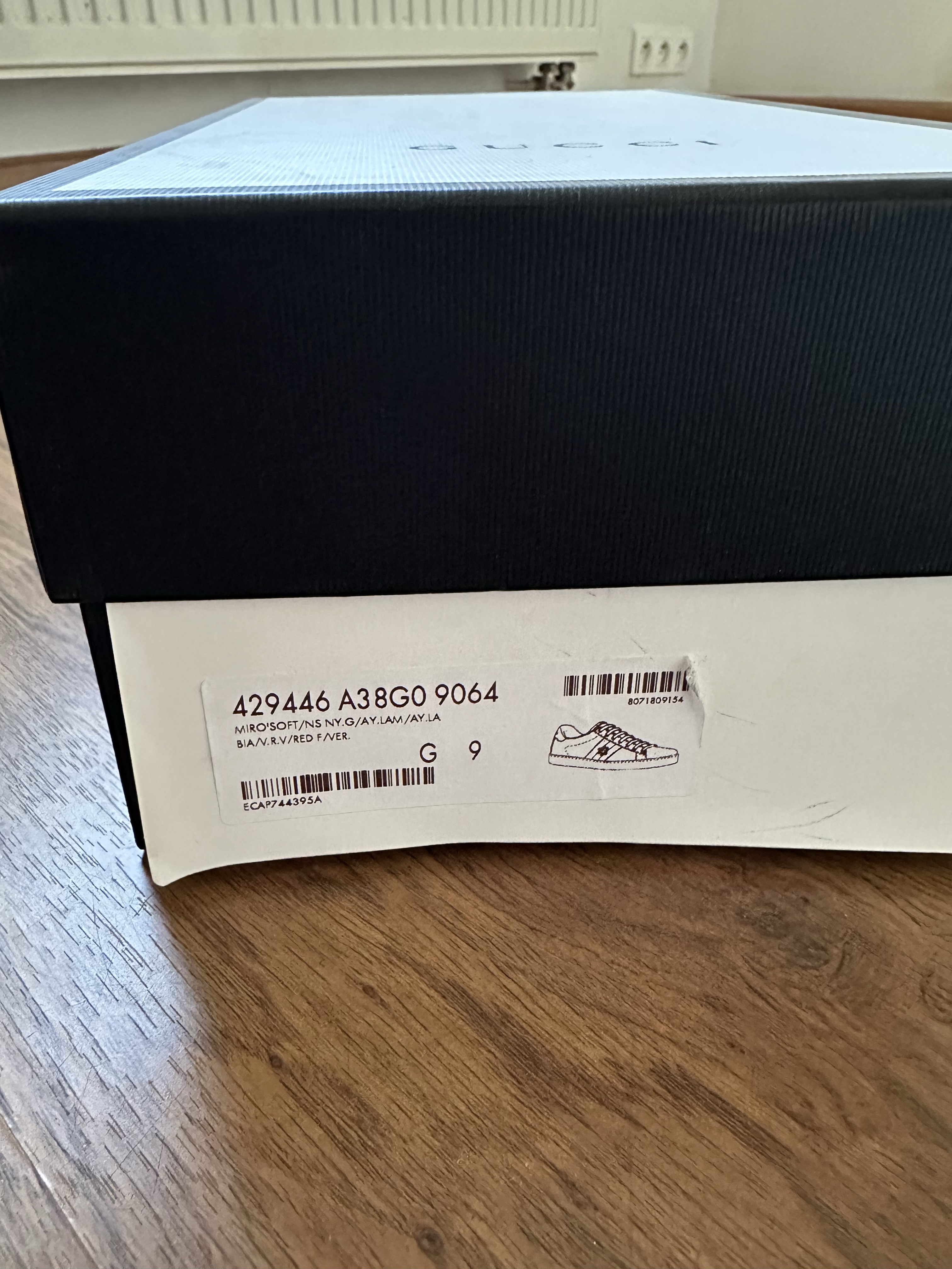 Luxury Gucci Ace Bee White photo 6