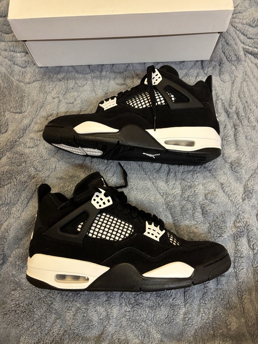Air Jordan 4 Retro 'White Thunder' (2024)