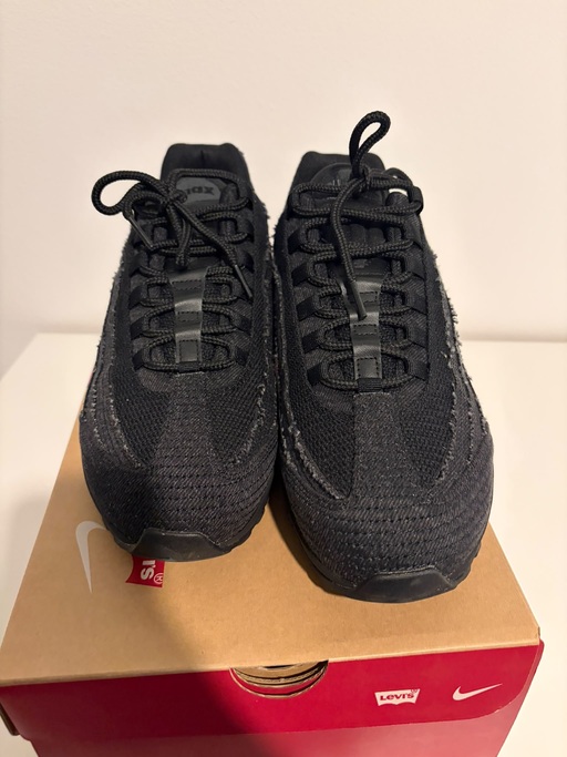Nike x Levi’s Air Max 95 'Black' (2025)