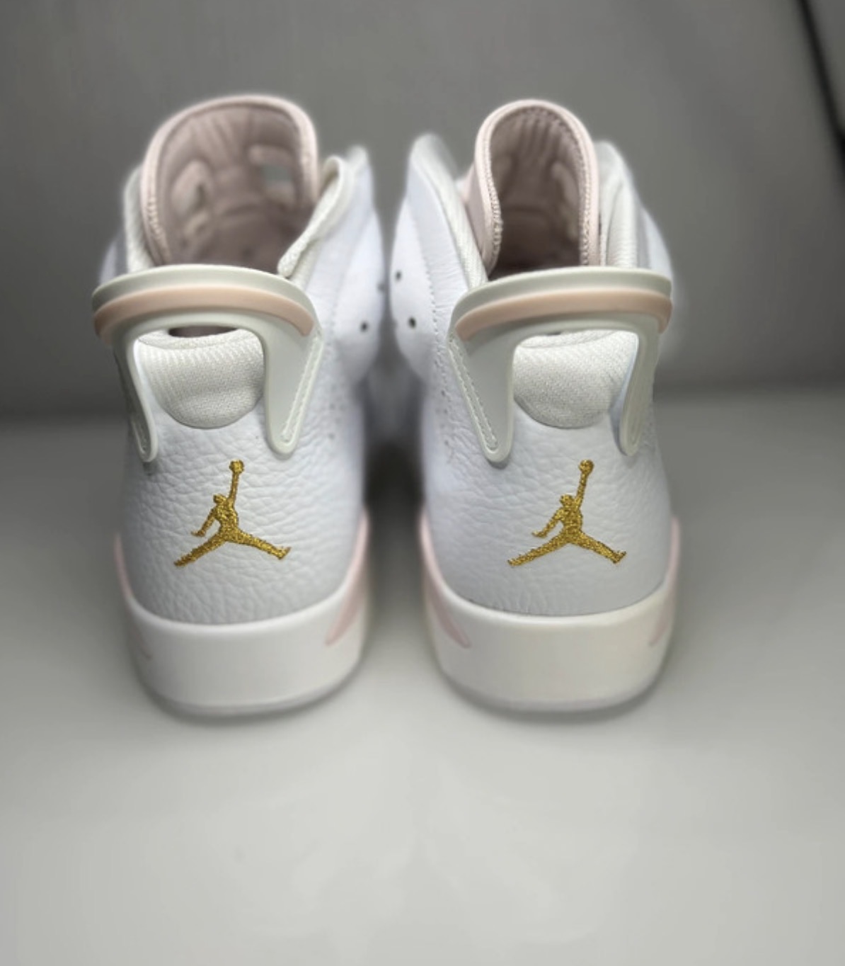 Air Jordan 6 WMNS 'Retro Gold Hoops' (2021) photo 4