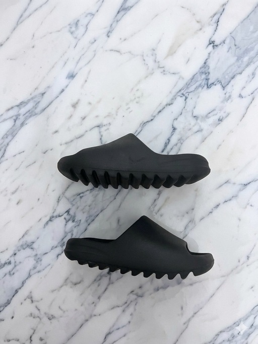 Yeezy Slide 'Onyx'