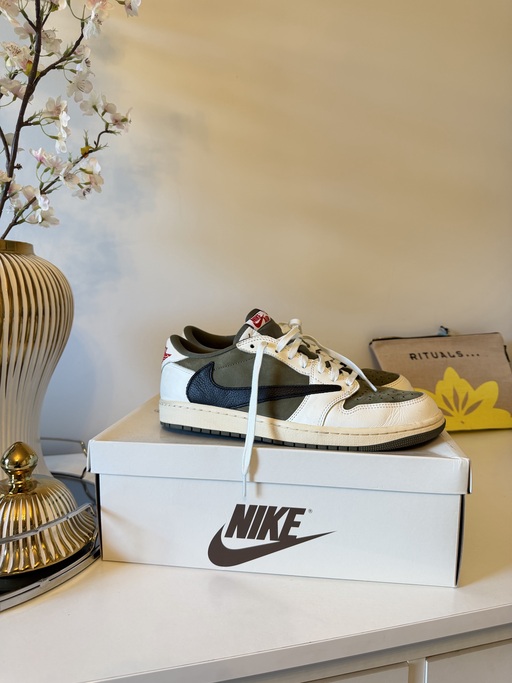 Air Jordan x Travis Scott 1 Low OG 'Medium Olive' (2024)