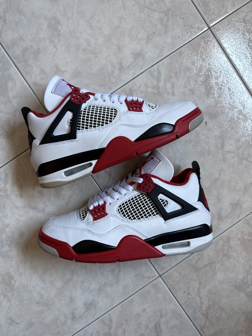 Air Jordan 4 Retro 'Fire Red' (2020)