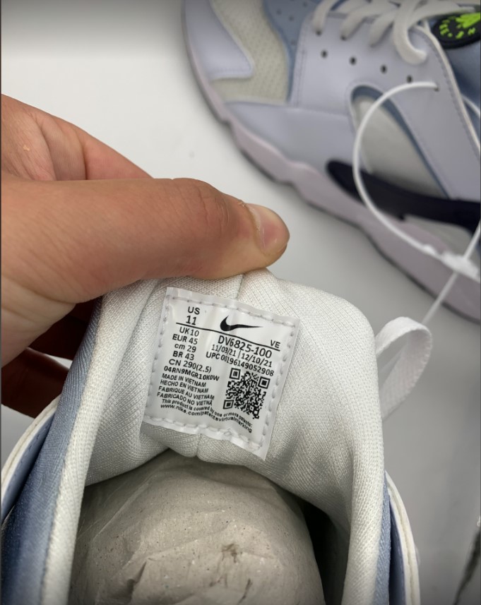 Nike Air Huarache Volt White (2022) photo 4