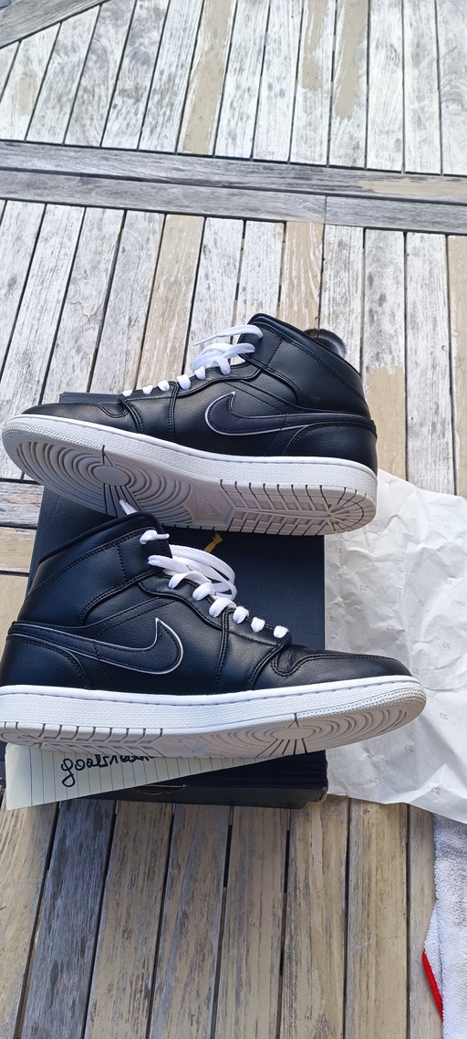 Air Jordan 1 Mid Maybe I Destroyed The Game (2019)