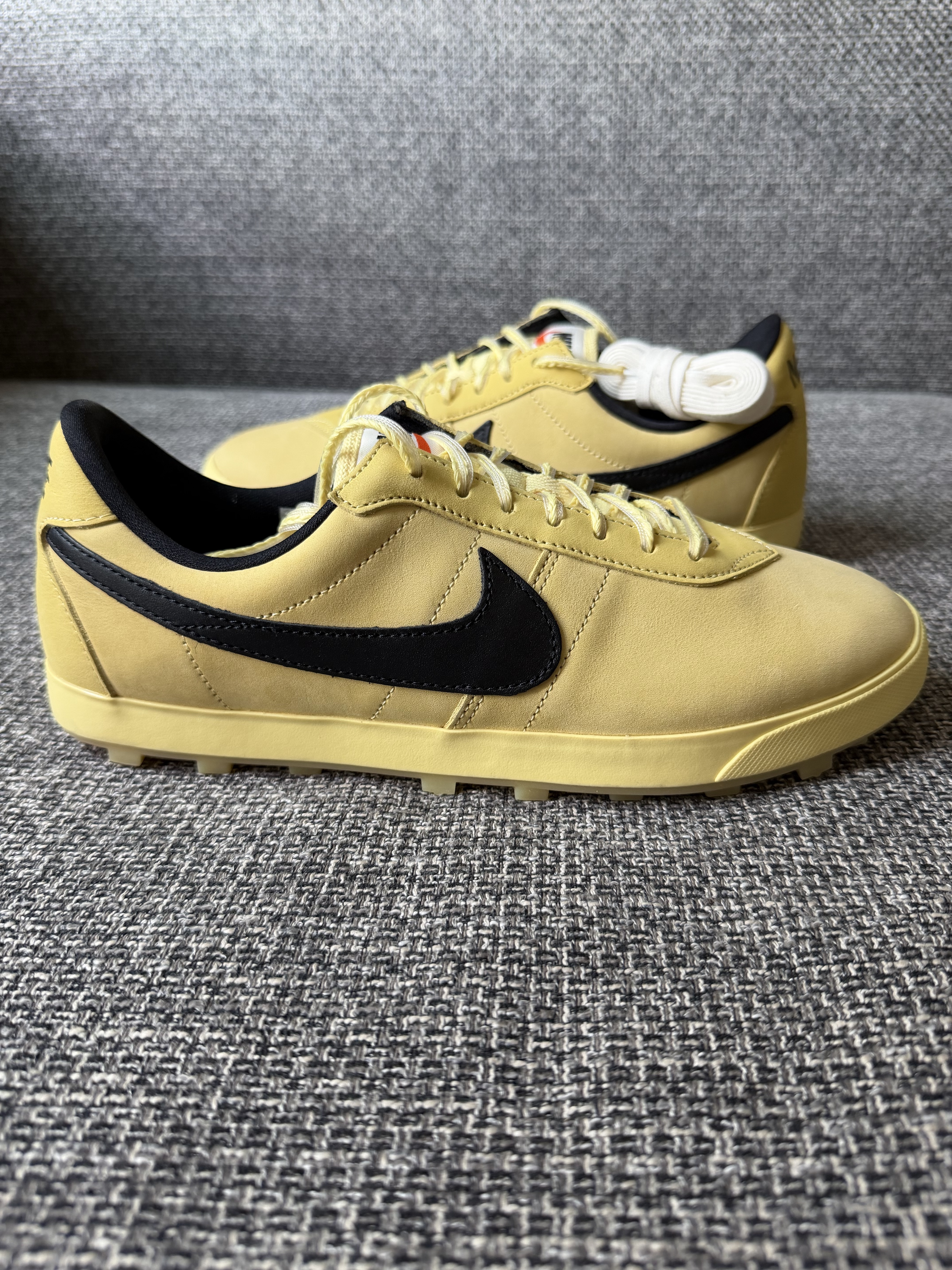 Nike Astrograbber QS 'Soft Yellow' (2025) photo 1