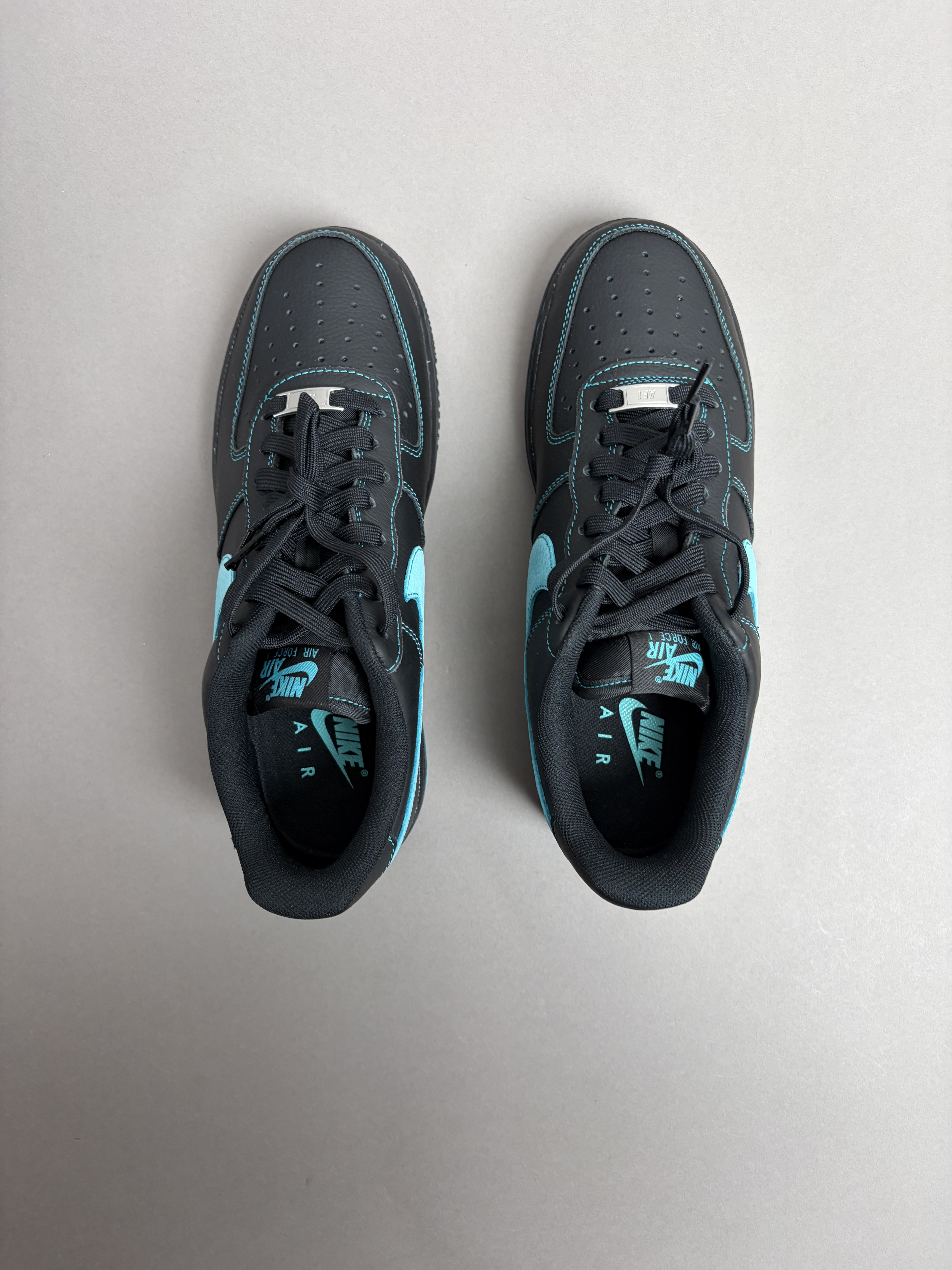 Nike Air Force 1 '07 LV8 'Black & Aurora Green' (2025) photo 3