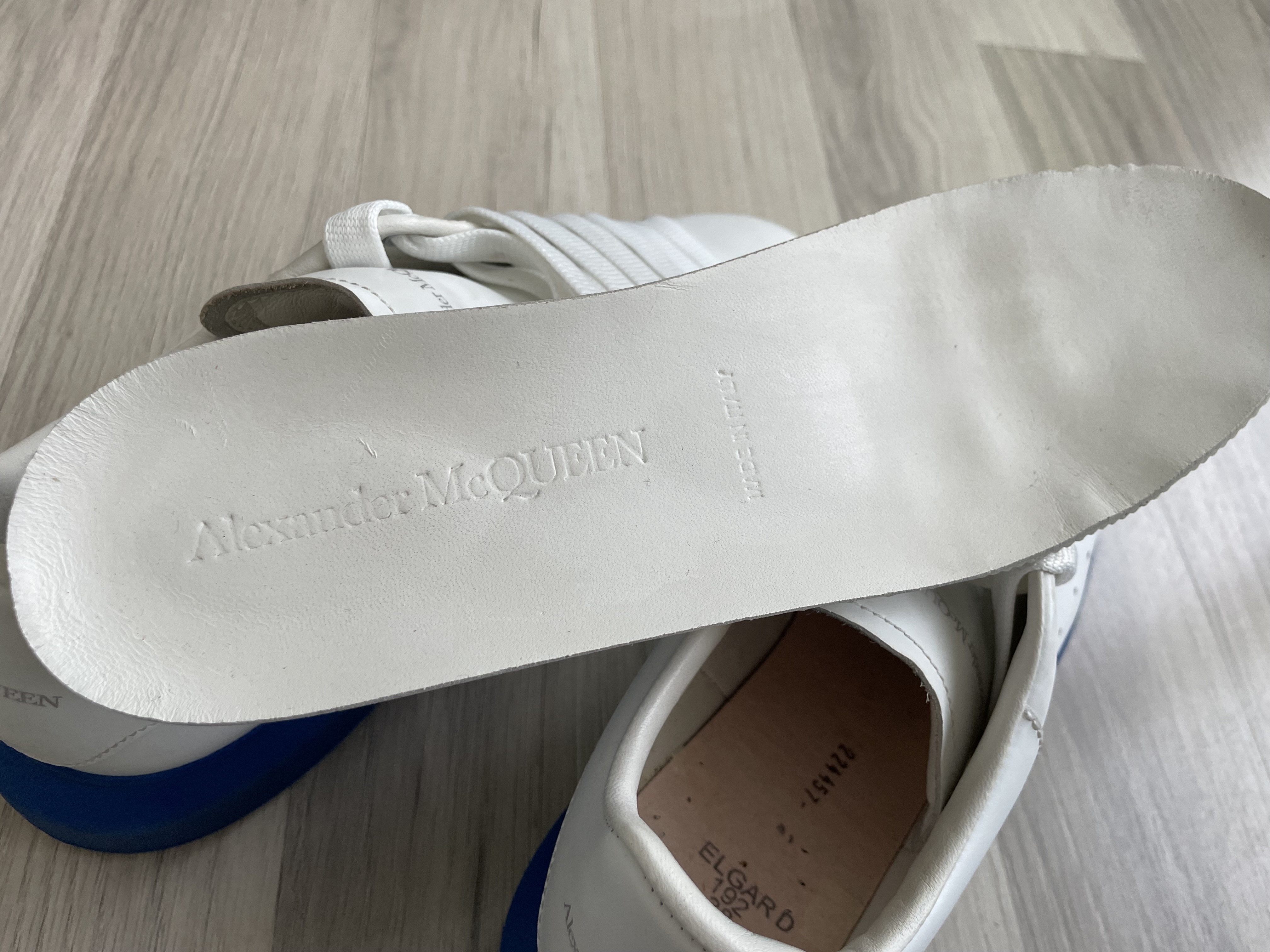 Luxury Alexander McQueen Oversized White photo 7