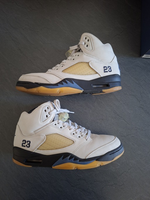 Air Jordan x A Ma Maniére 5 Retro WMNS 'Dawn' (2023)