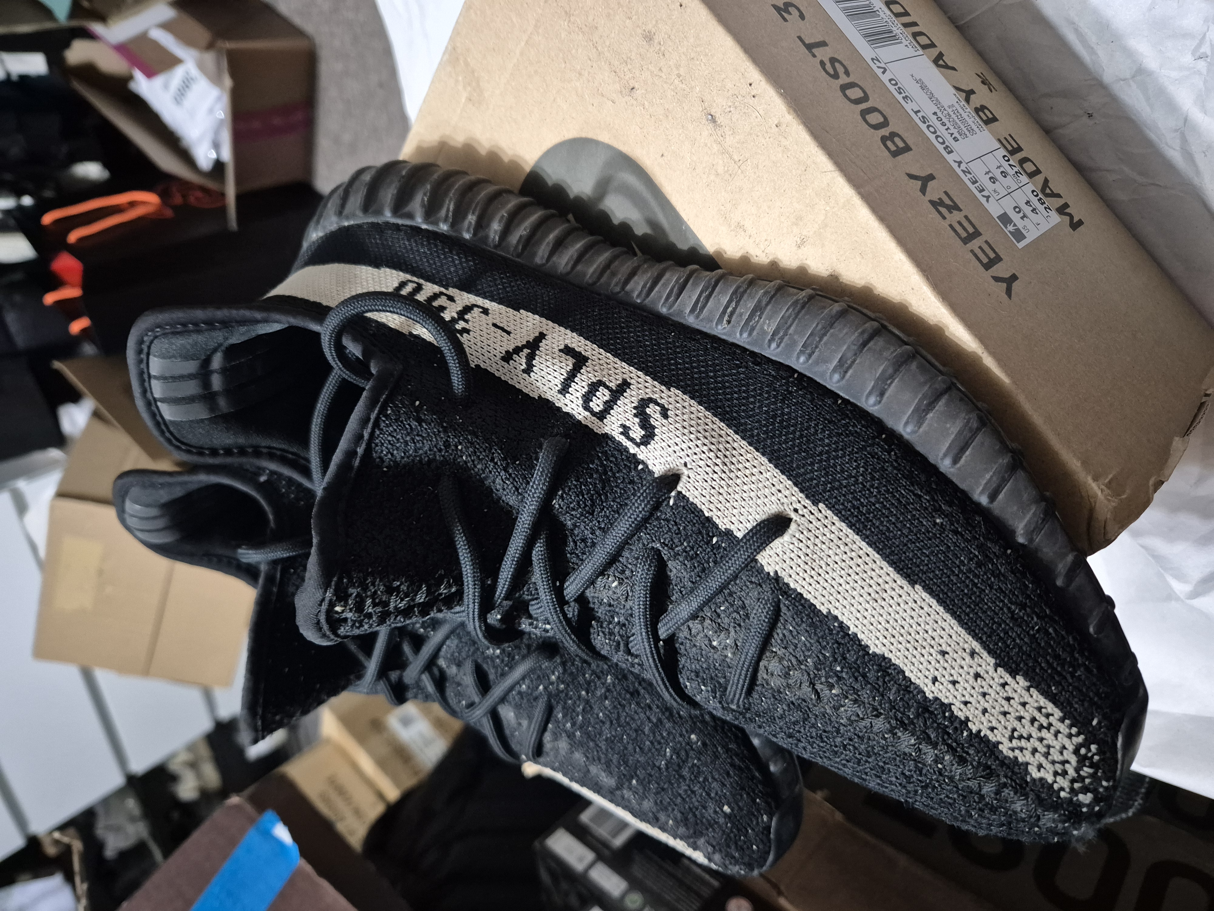 Yeezy Boost 350 V2 'Oreo' photo 9