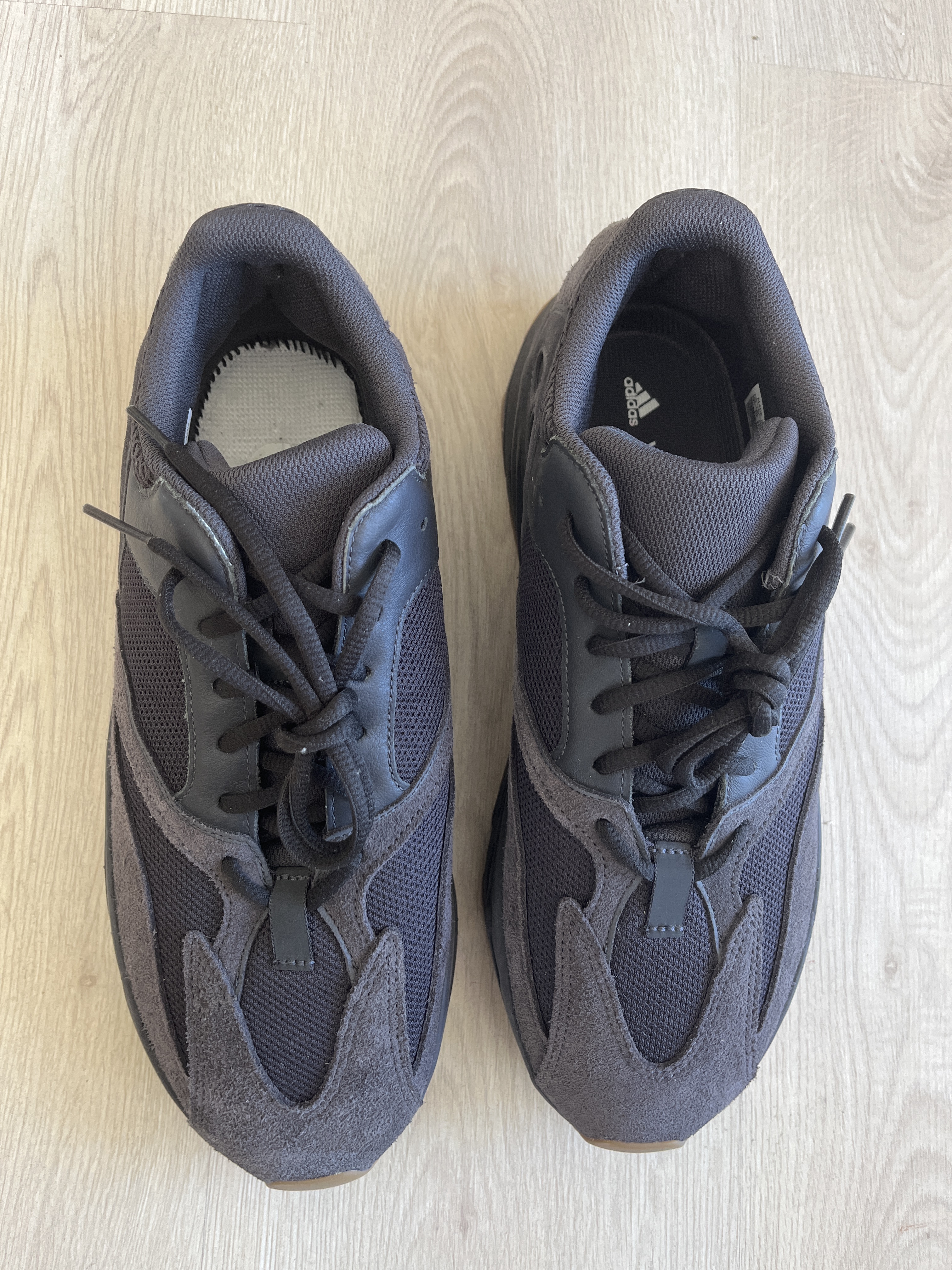 Yeezy Boost 700 'Utility Black' photo 3