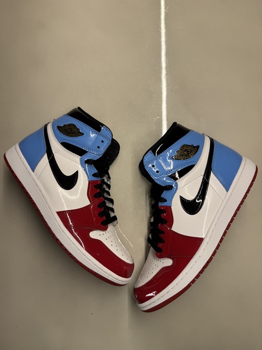 Air Jordan 1 High OG 'Fearless UNC' (2019)