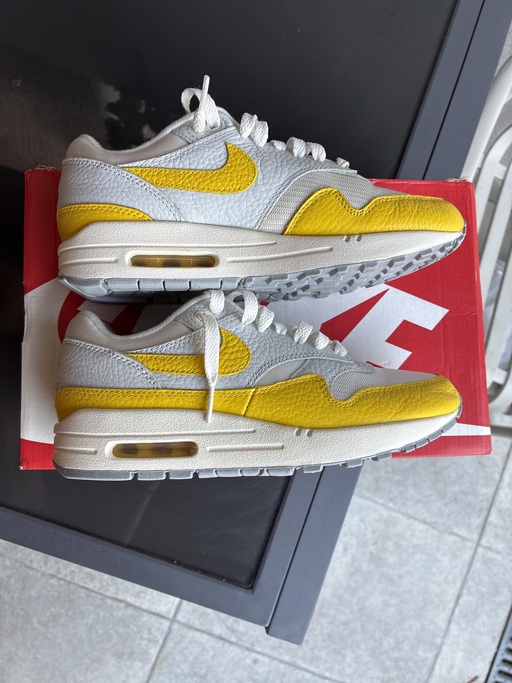 Nike Air Max 1 WMNS 'Tour Yellow' (2022)