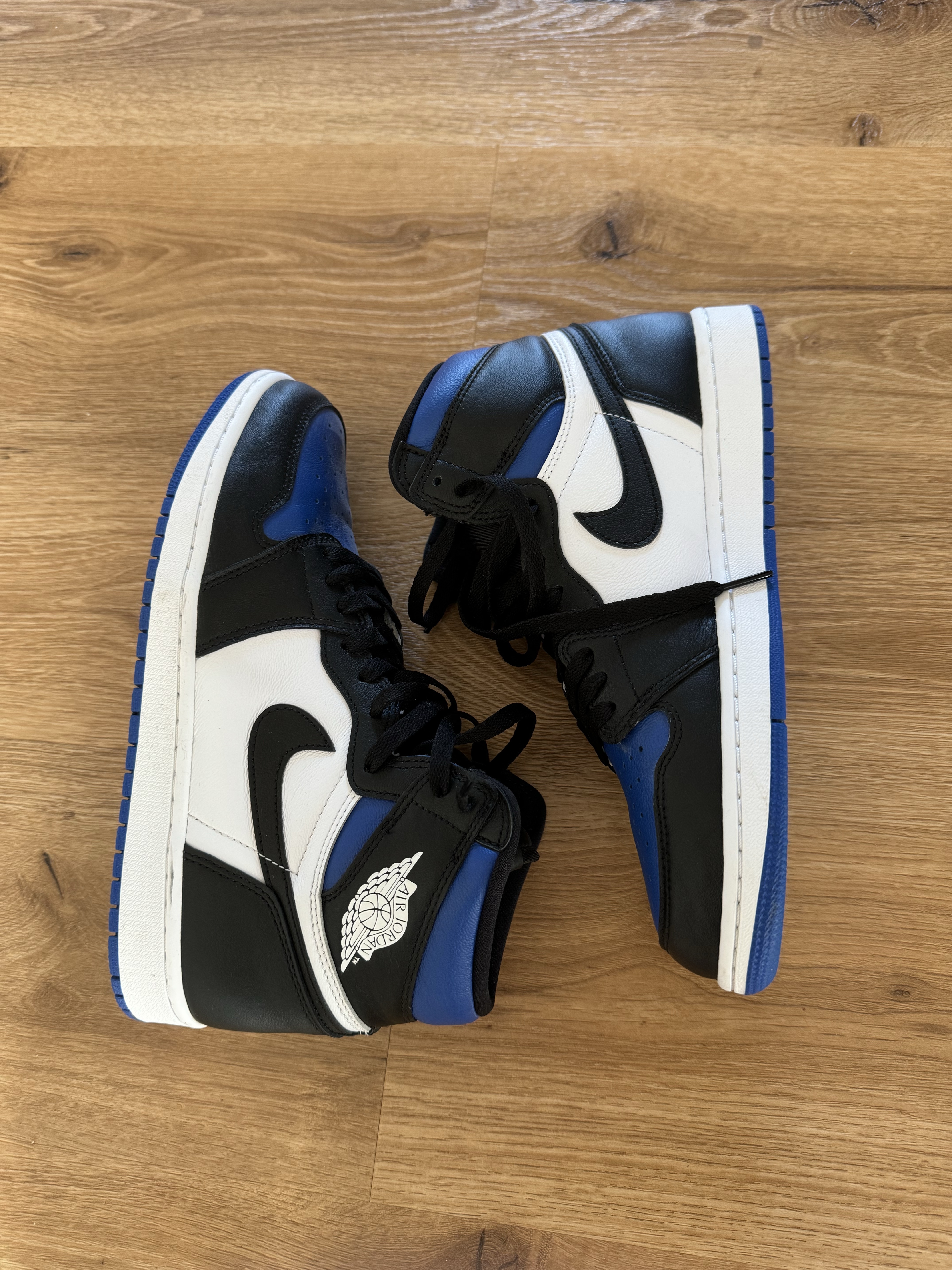 Air Jordan 1 Retro High 'Royal Toe' (2020) photo 1