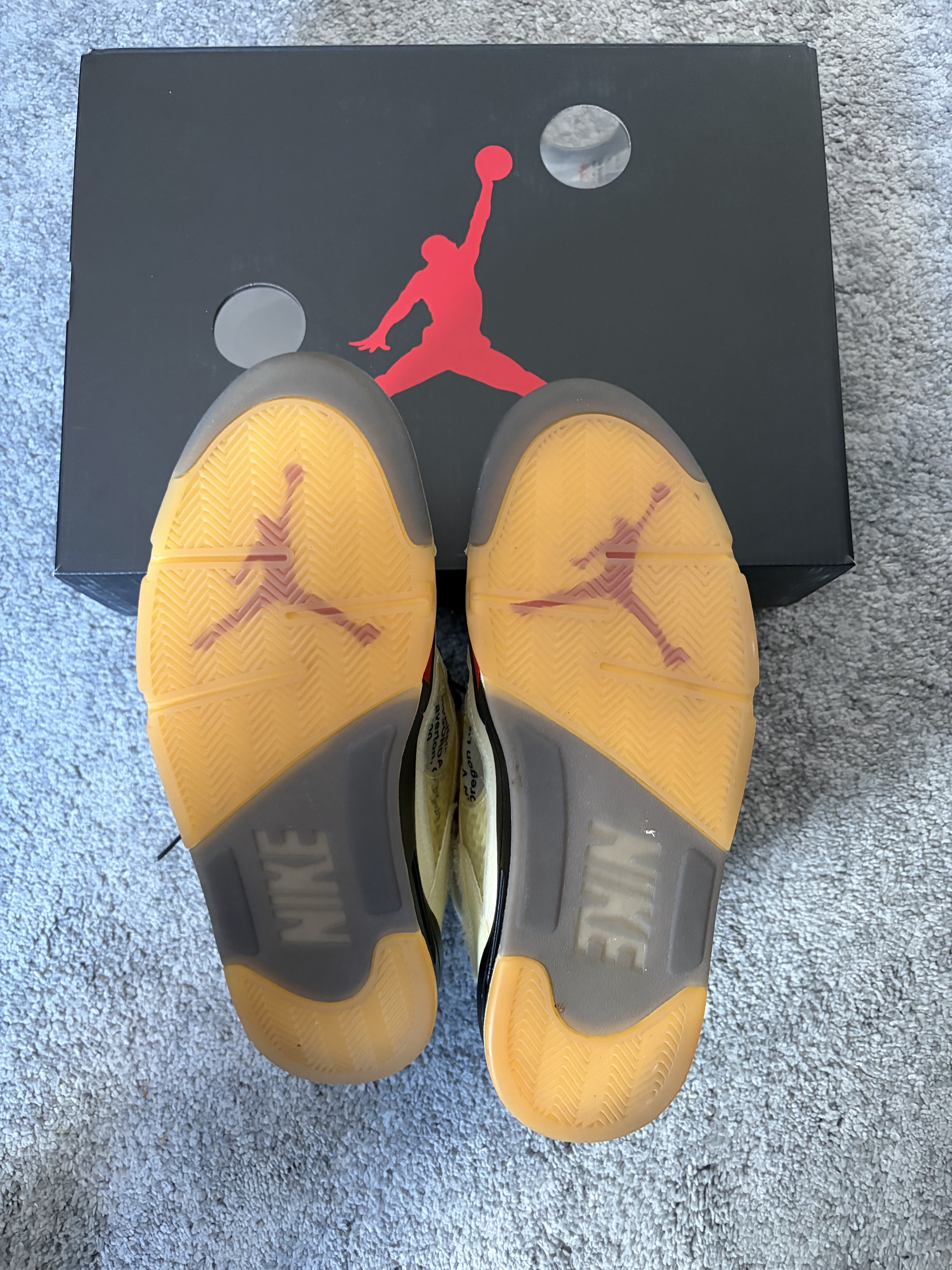 Air Jordan 5 Retro Off-White 'Sail' (2020) photo 4