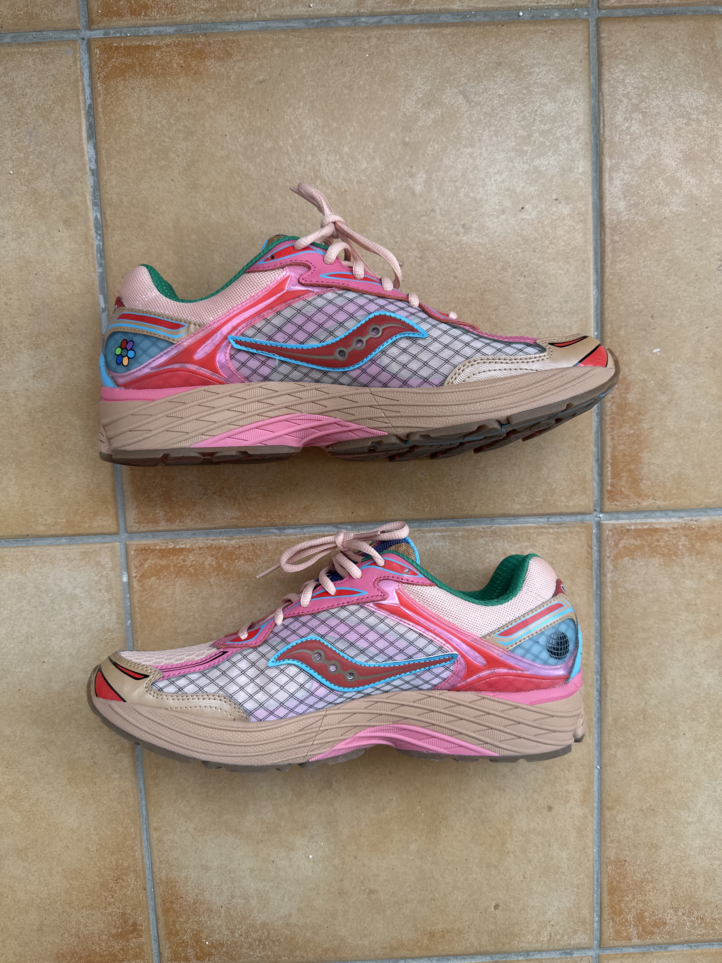 Saucony x Jae Tips ProGrid Omni 9 'To Do List Tan' (2024) photo 2