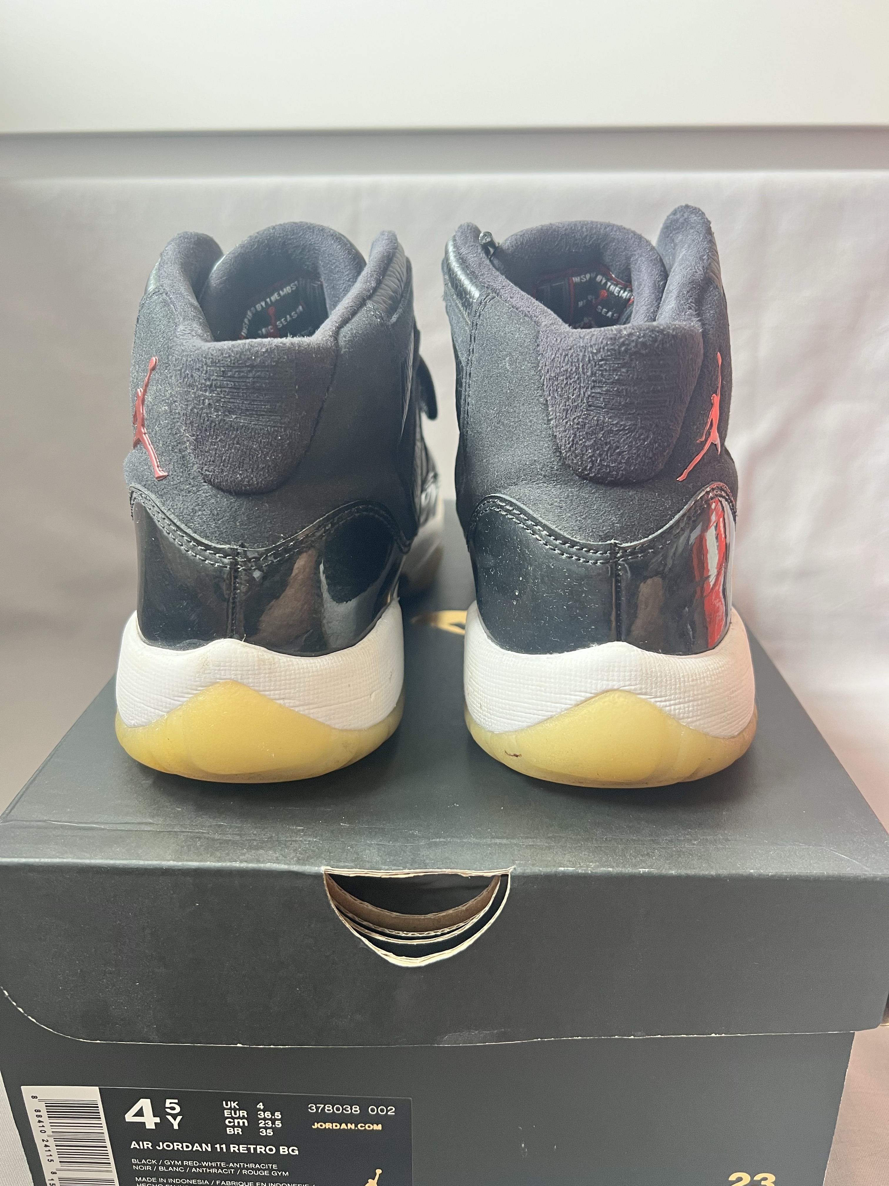 Air Jordan XI 11 Retro 72-10 (GS) photo 4