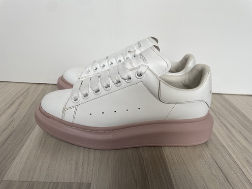 Luxury Alexander McQueen Oversized White