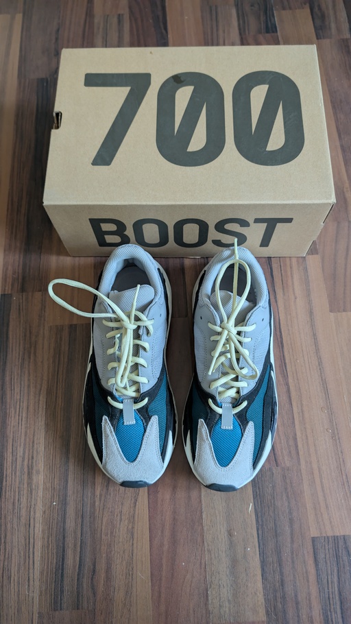 Yeezy Boost 700 'Wave Runner'