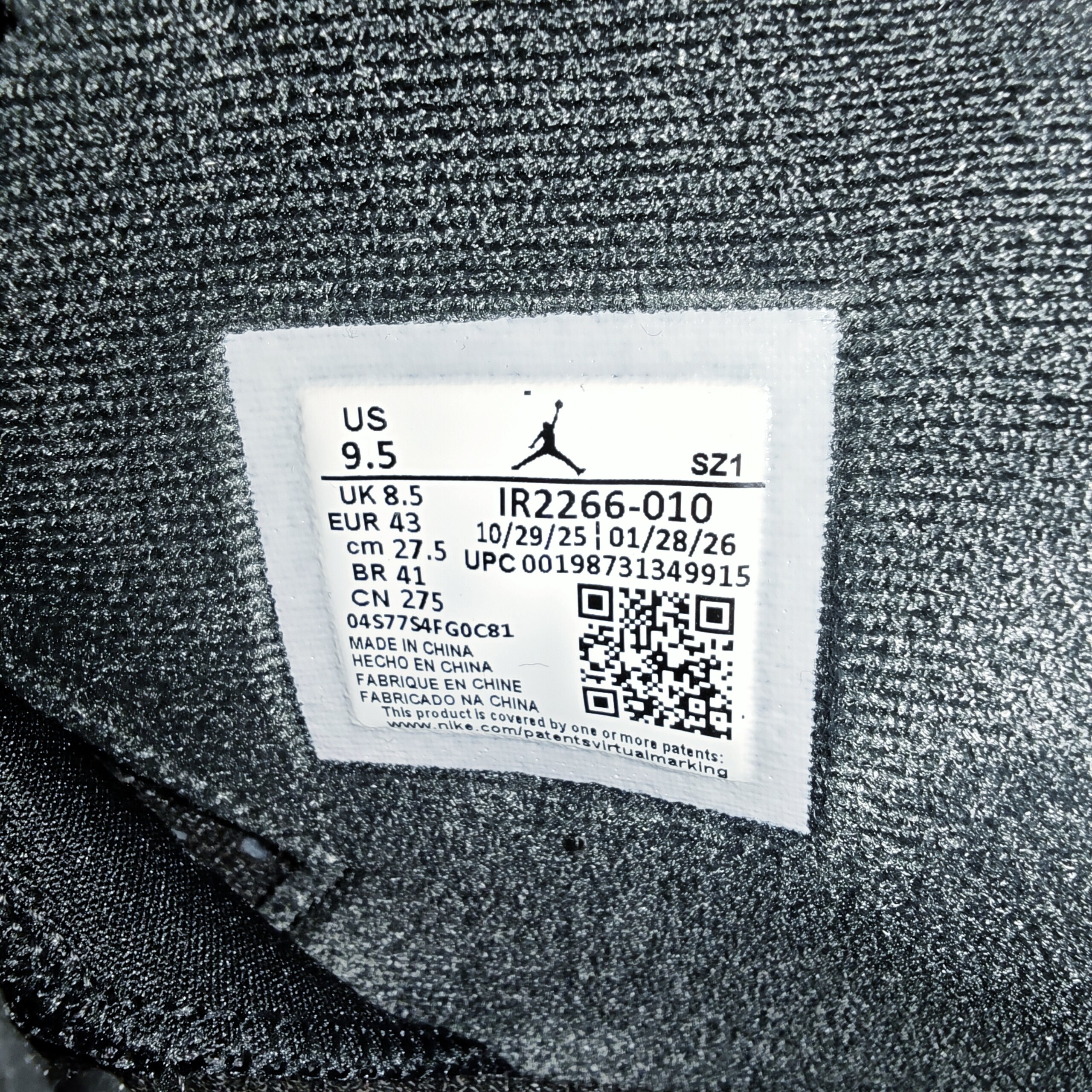 Air Jordan 6 'Cap & Gown' (2026) photo 6
