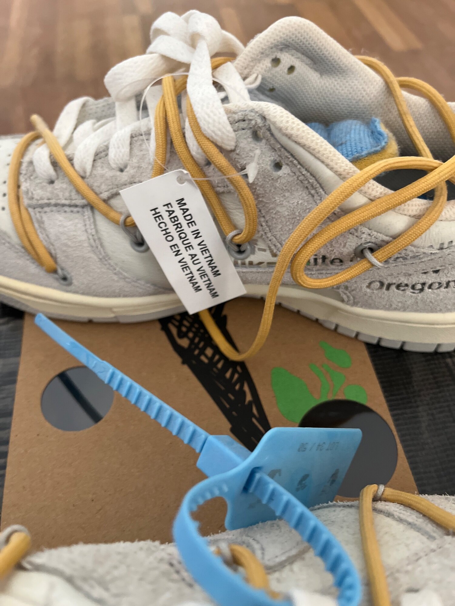 Nike x Off-White Dunk Low 'Lot 16' (2021) photo 6