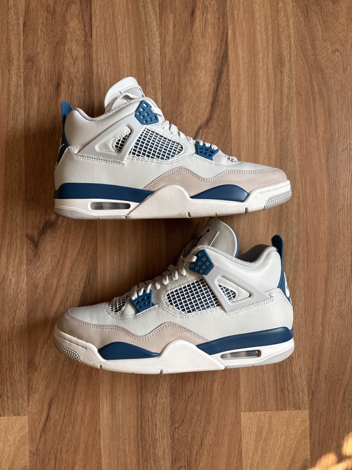Air Jordan 4 'Military Blue/Industrial Blue' (2024)