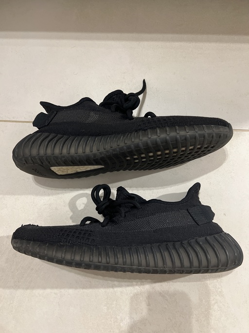 Yeezy Boost 350 V2 'Onyx'