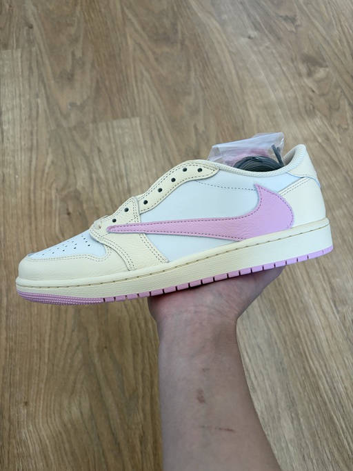 Air Jordan x Travis Scott 1 Low OG 'Muslin Shy Pink' (2026)