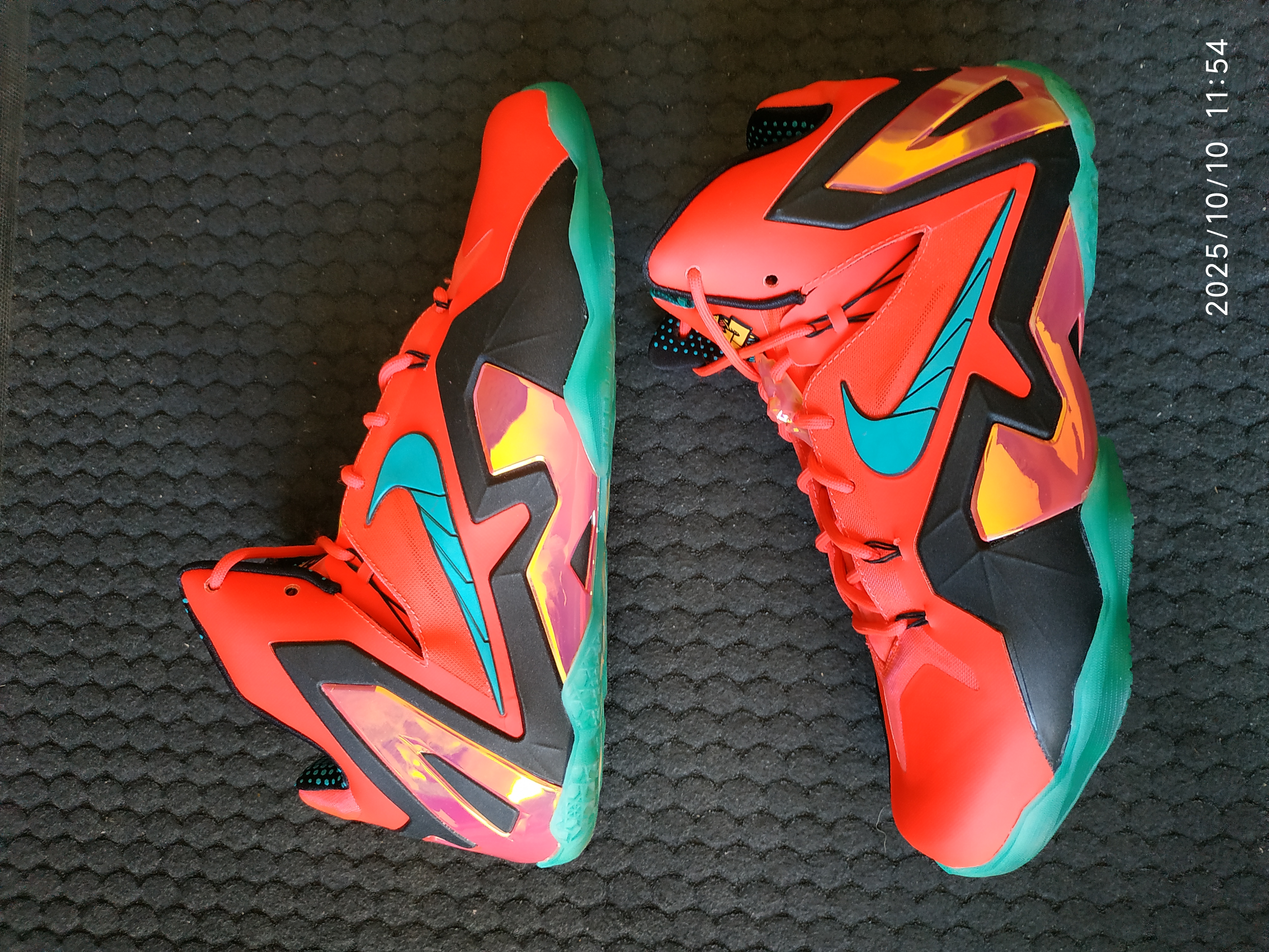 Nike LeBron 11 Elite Hero (2014) photo 1