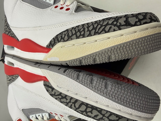 Air Jordan 3 OG 'Fire Red' (2022) photo 9