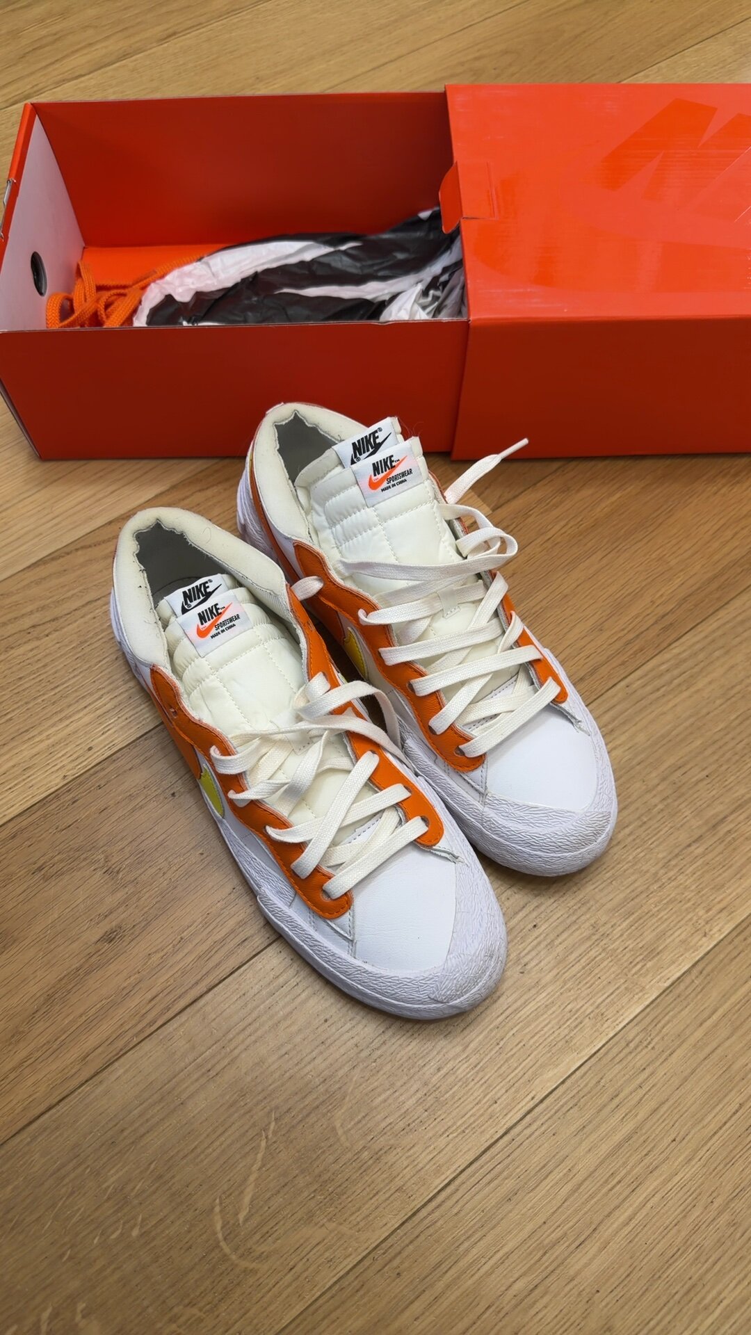 Nike x sacai Blazer Low Magma Orange (2021) photo 2