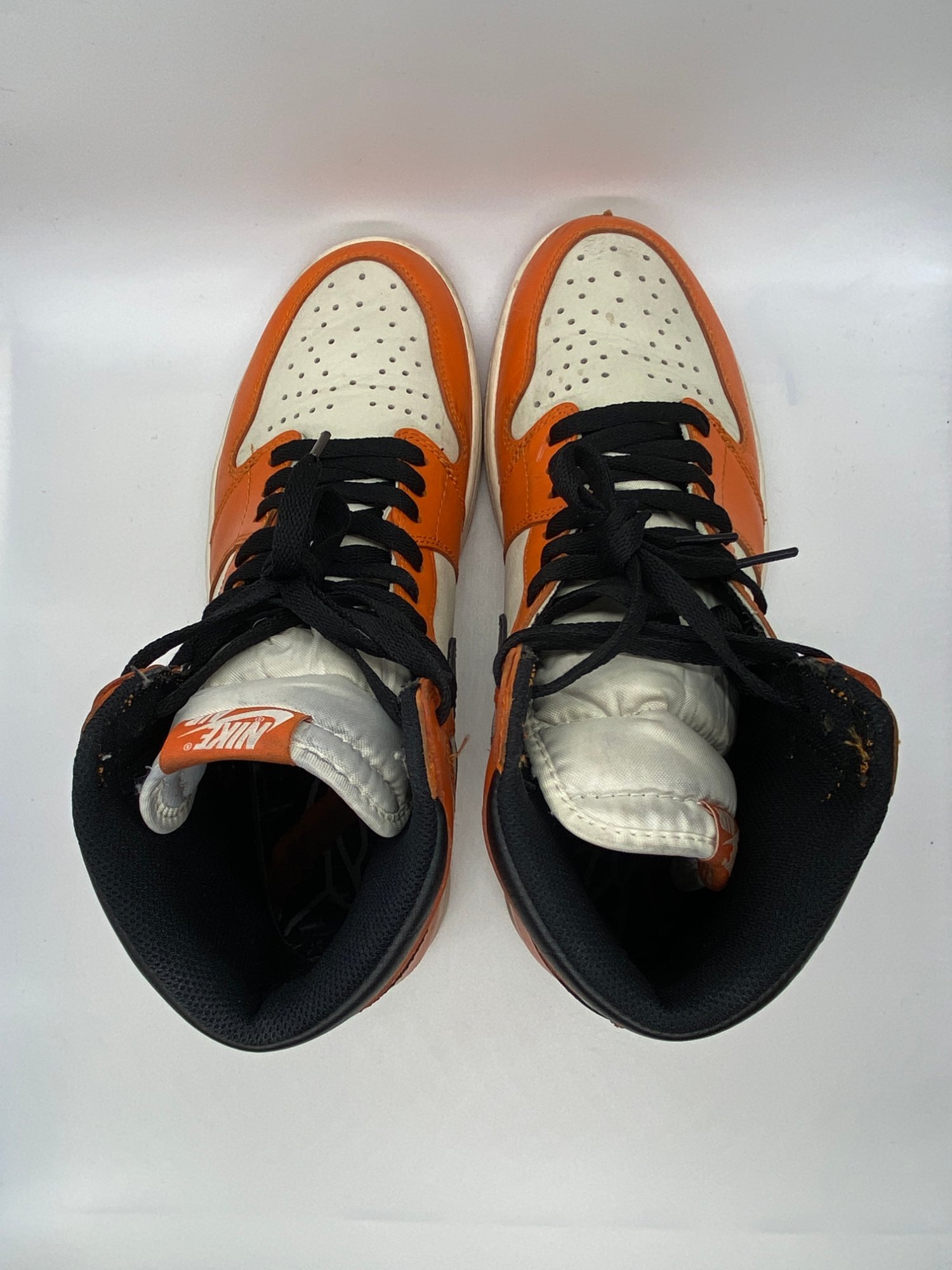 Air Jordan 1 Retro High OG 'Reverse Shattered Backboard' (2016) photo 3