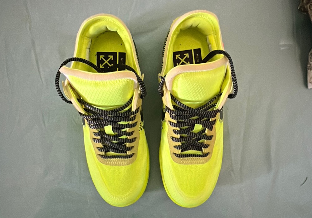 Nike x Off-White Air Force 1 Low 'Volt' (2018) photo 3
