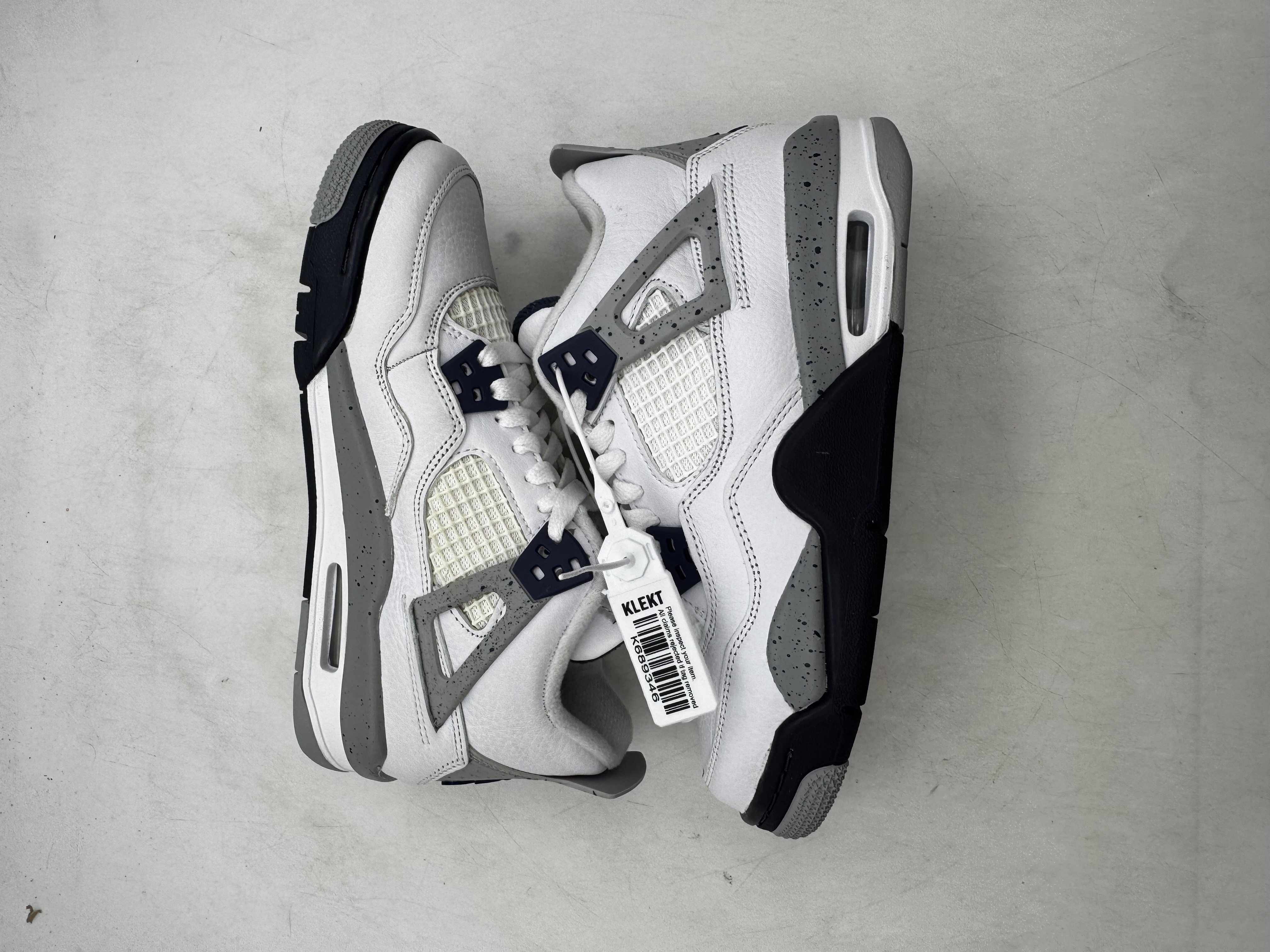 Air Jordan 4 Retro GS 'Midnight Navy' (2022) photo 6