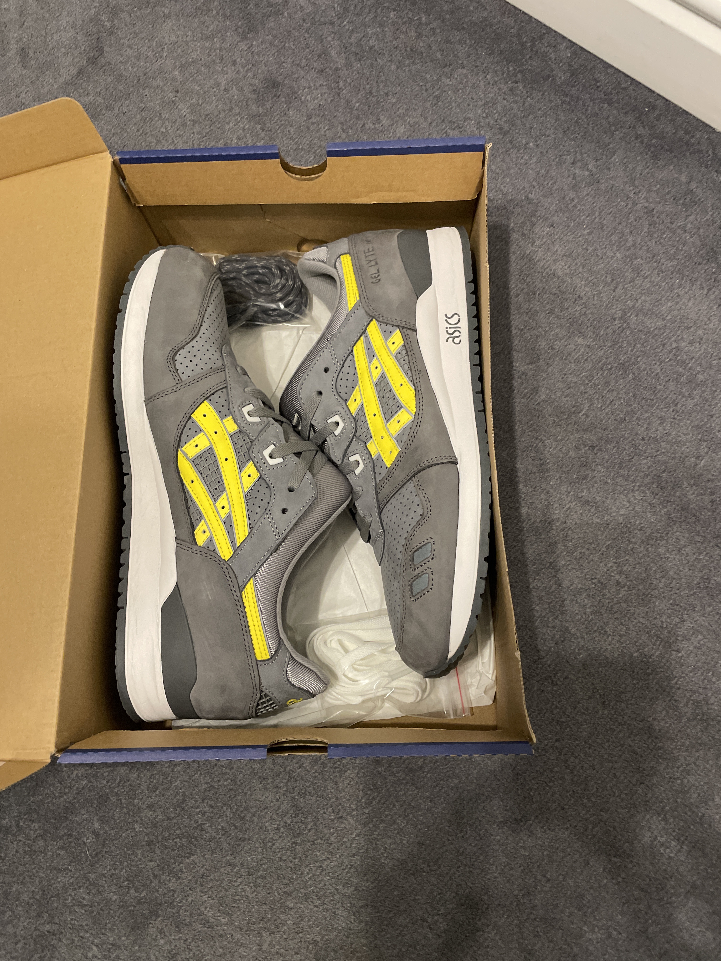 Asics Gel-Lyte III Remastered Ronnie Fieg Super Yellow (2023) photo 9