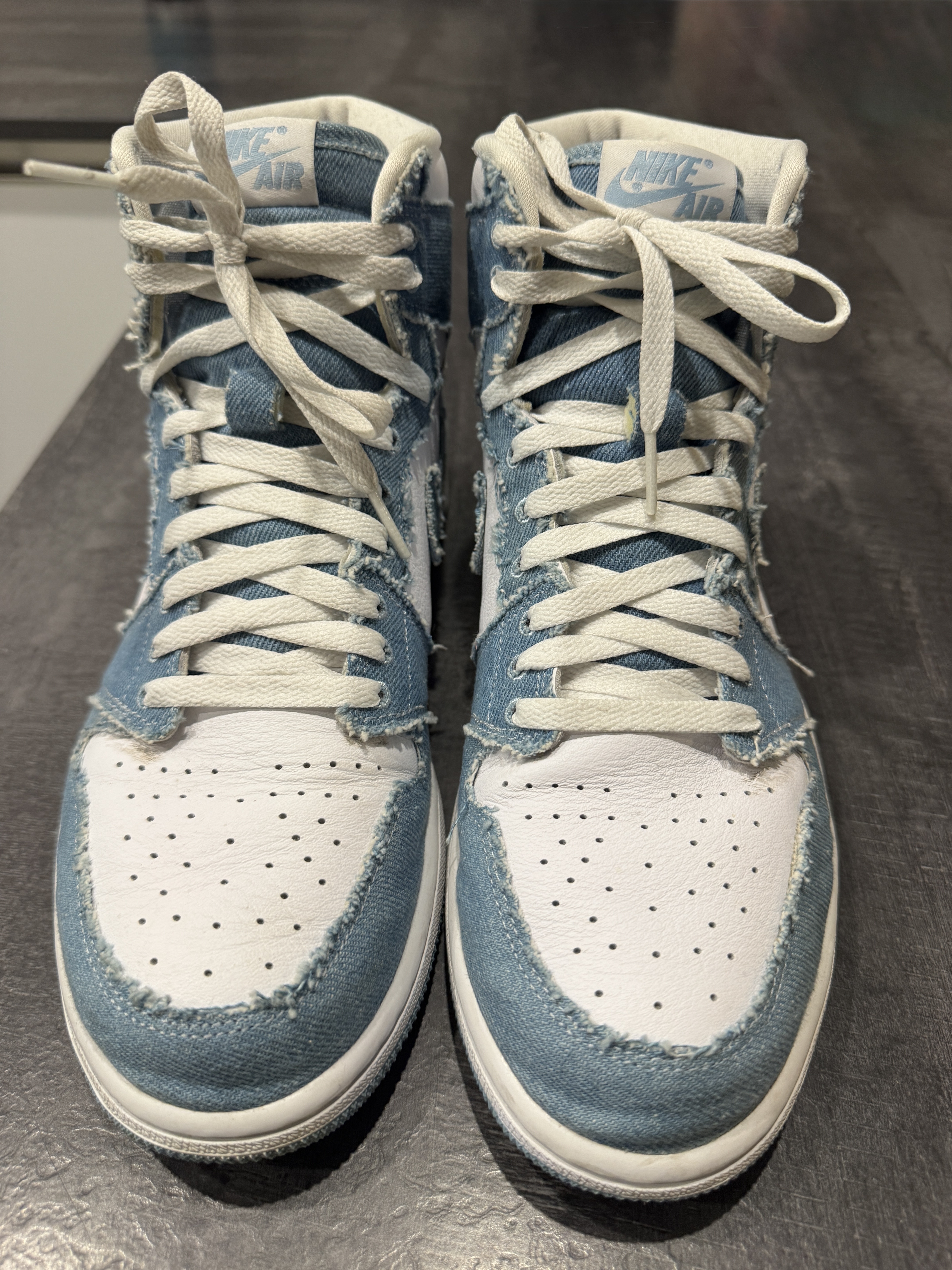 Air Jordan 1 WMNS High OG 'Denim' (2022) photo 5