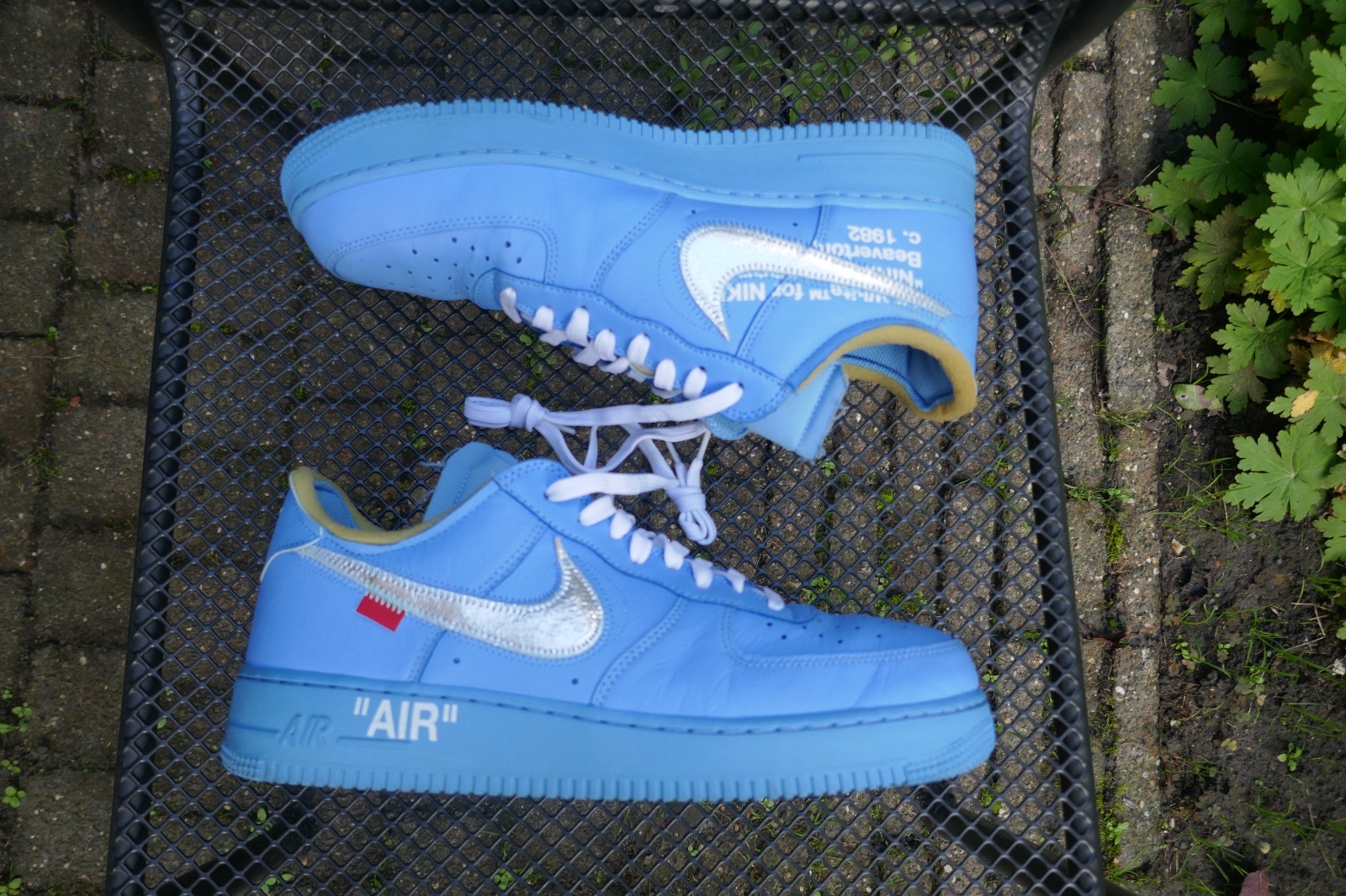 Nike x Off-White Air Force 1 Low MCA University Blue (2019) photo 1