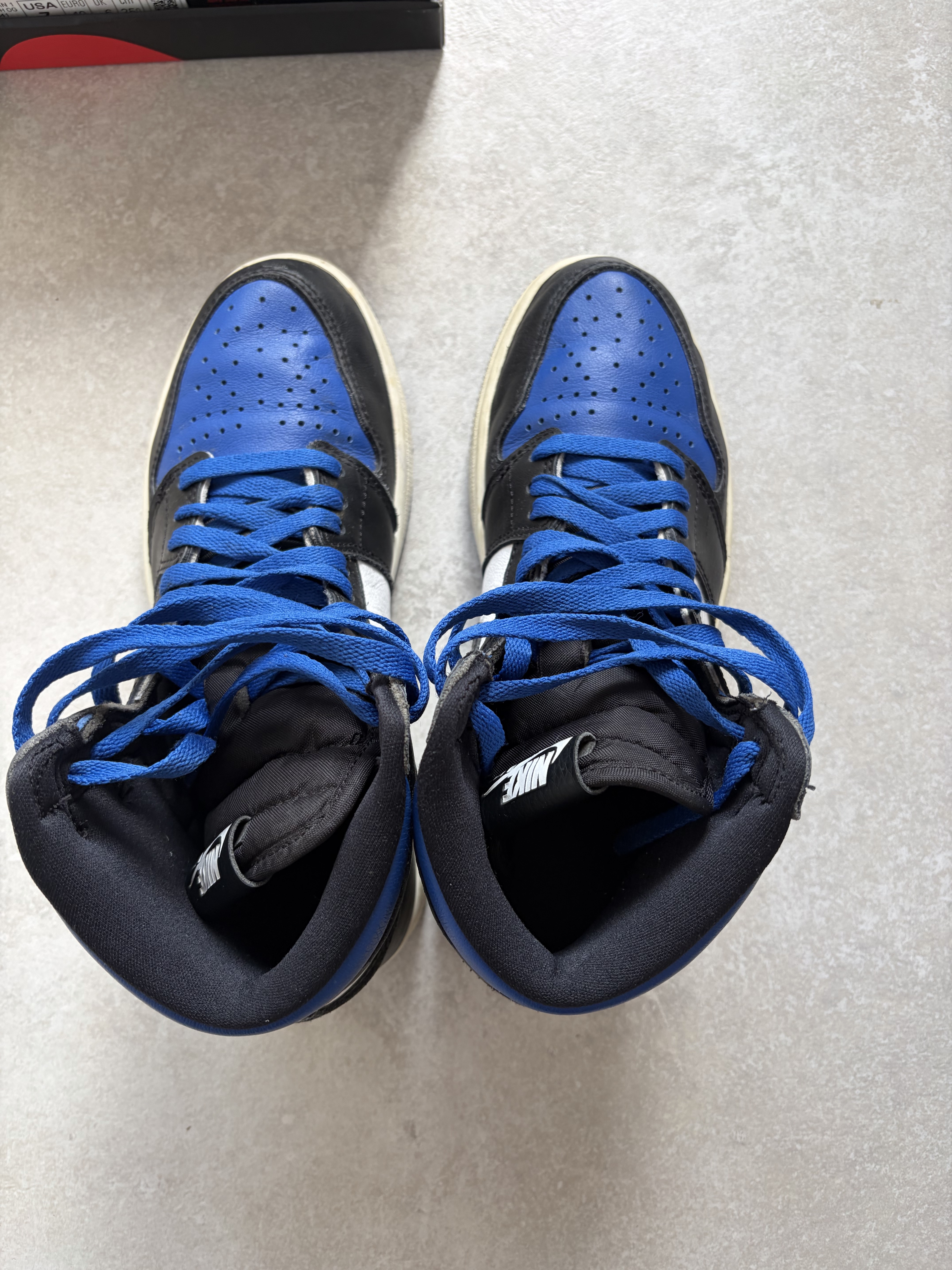 Air Jordan 1 Retro High 'Royal Toe' (2020) photo 3