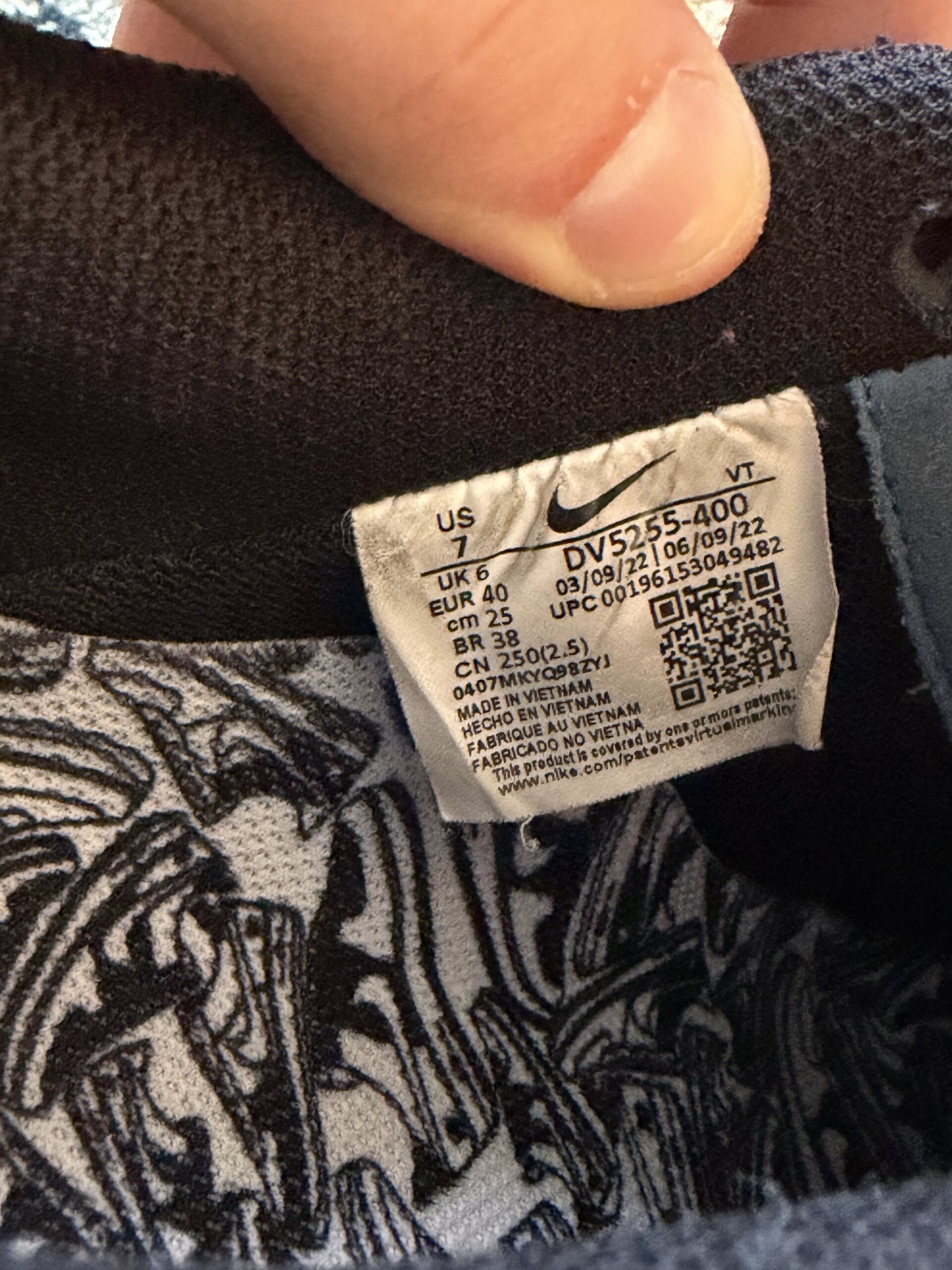 Nike Air Force 1 x Undefeated Low 'Multi Patent' (2022) photo 6