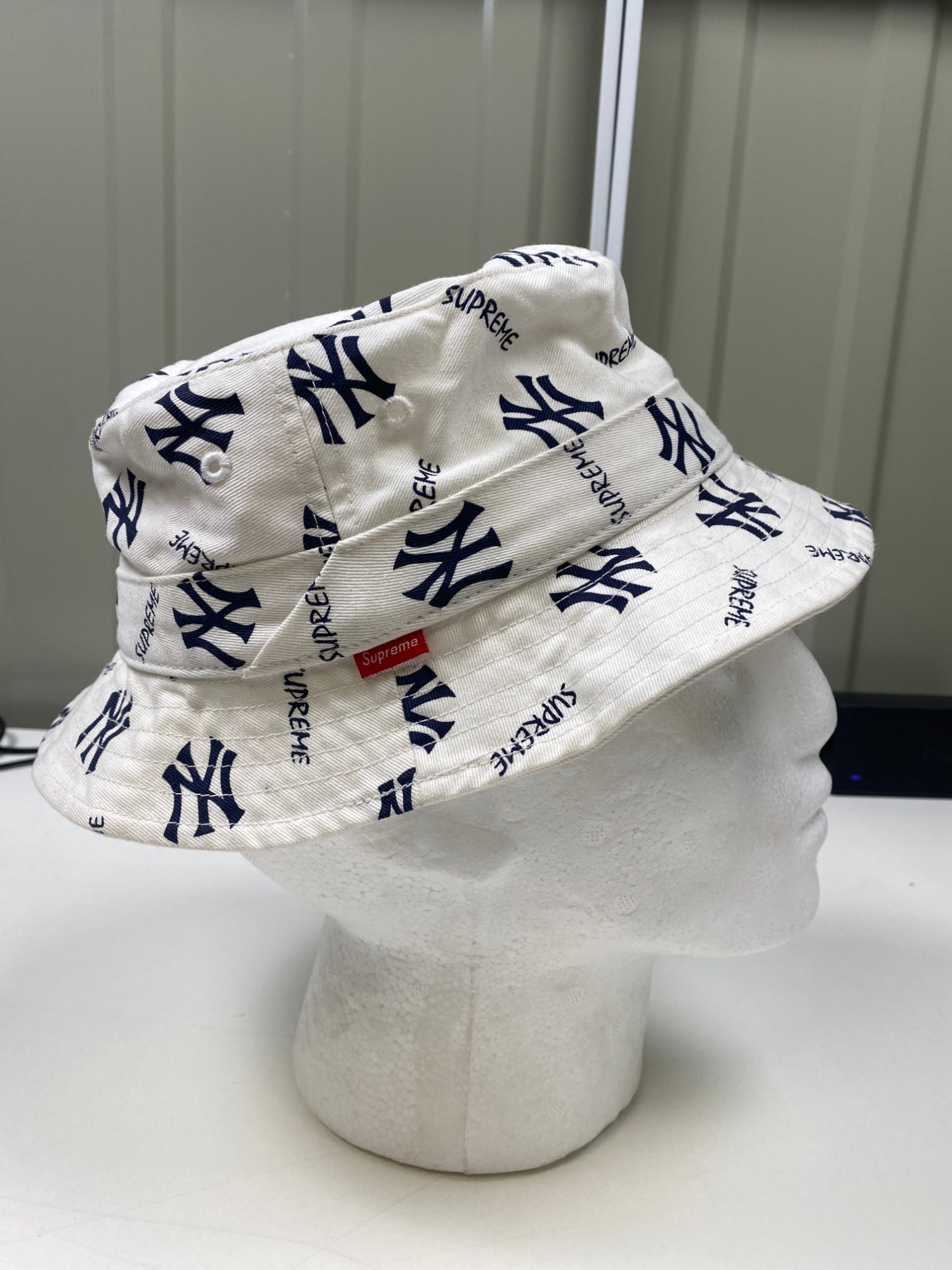 Supreme New York Yankees '47 Brand Crusher photo 4