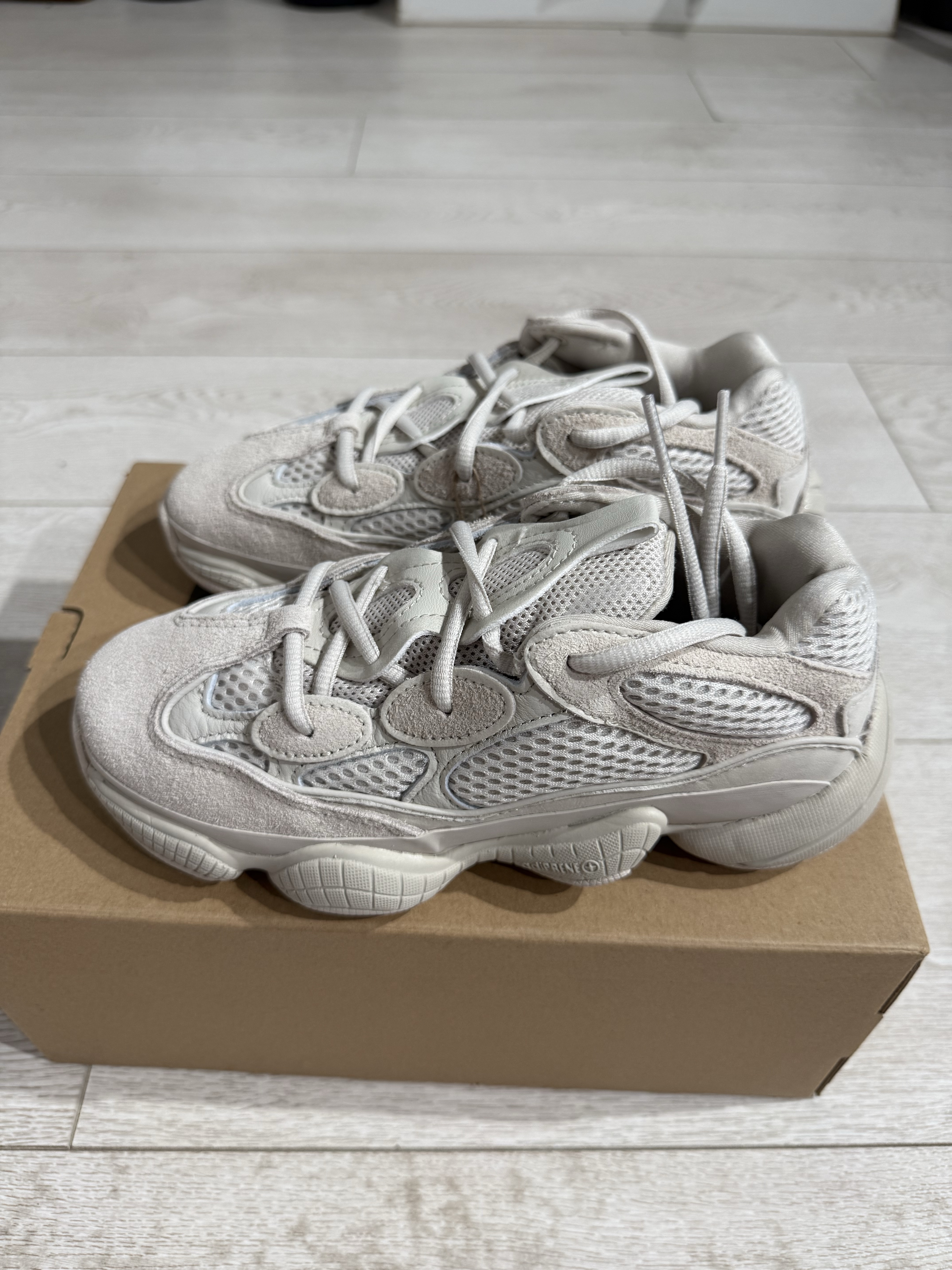 Yeezy 500 'Bone White' (2019) photo 4